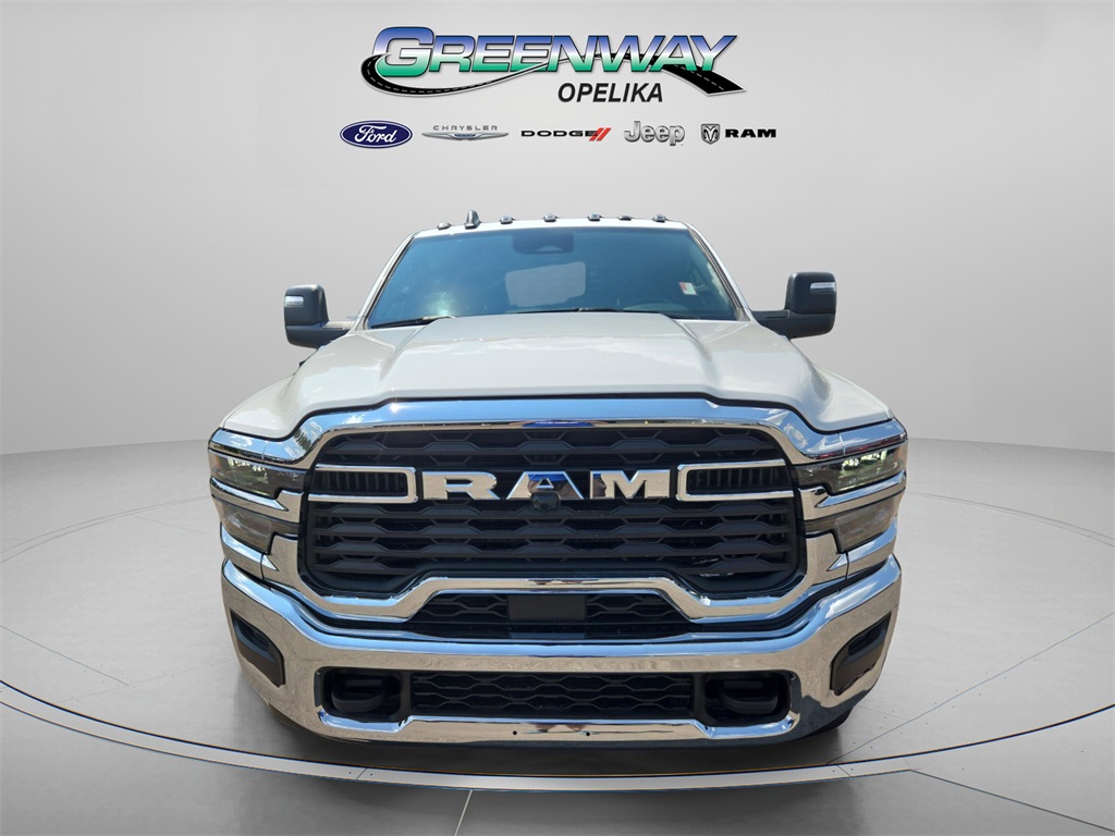 2026 Ram 3500 Tradesman photo 2