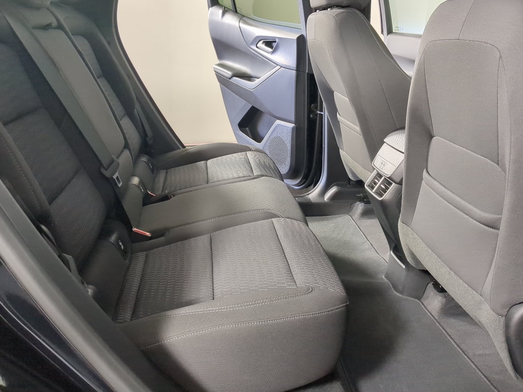 2025 Chevrolet Equinox LT photo 13