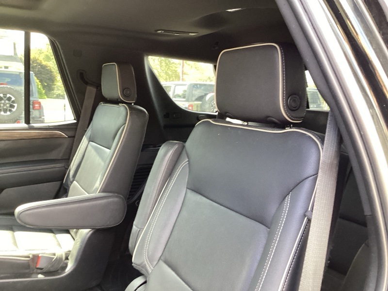 2023 Chevrolet Tahoe Premier photo 11