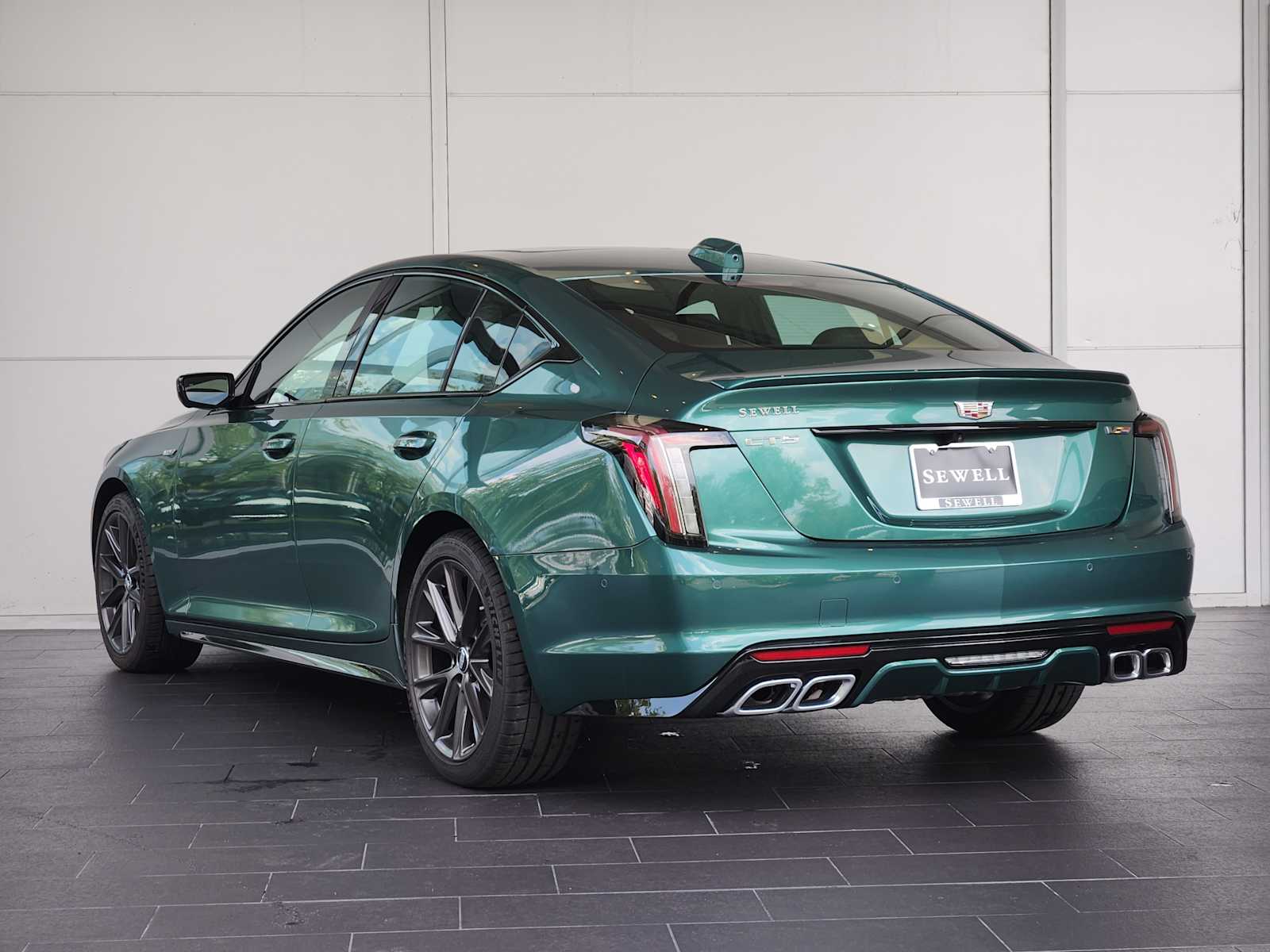 2026 Cadillac CT5 V photo 4