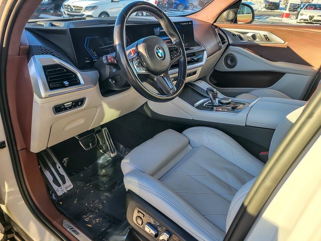 2023 BMW XM BASE AWD - Image 8