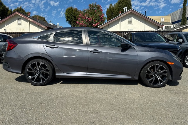 2021 Honda Civic Sport photo 2