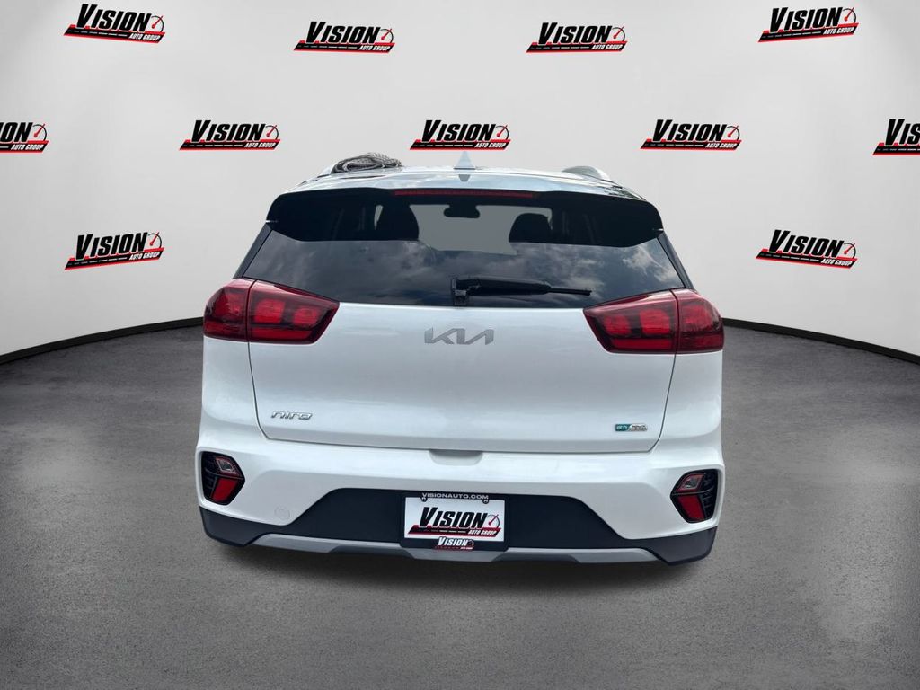 2022 Kia Niro LXS photo 6