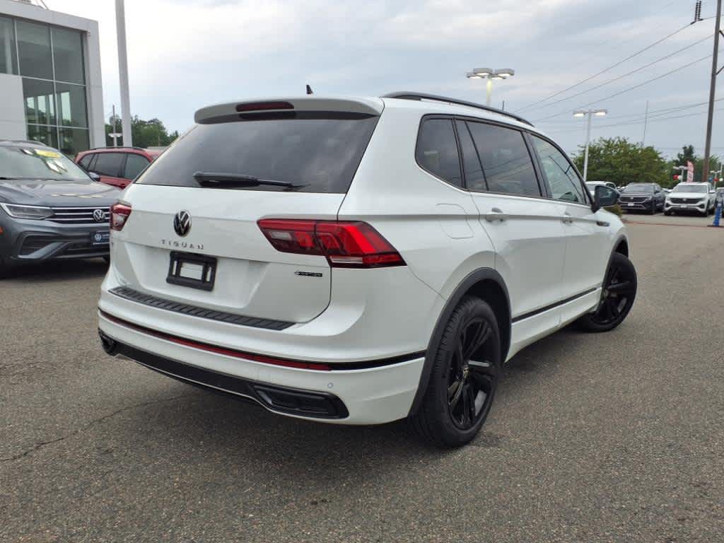 2024 Volkswagen Tiguan SE R-Line Black photo 4
