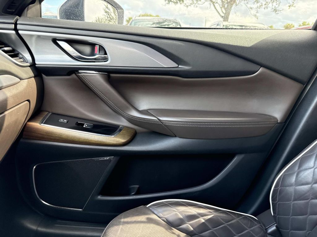 2021 Mazda CX-9 Signature photo 25