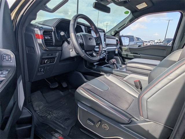2025 Ford F-150 Raptor photo 7