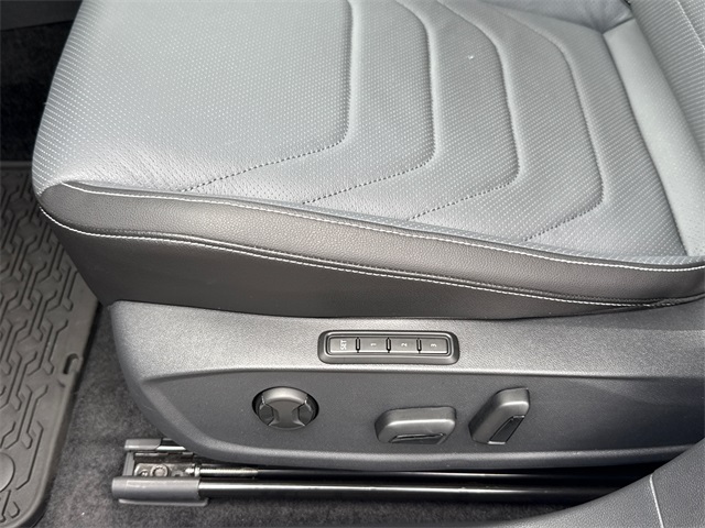2025 Volkswagen Jetta 1.5T SEL photo 27