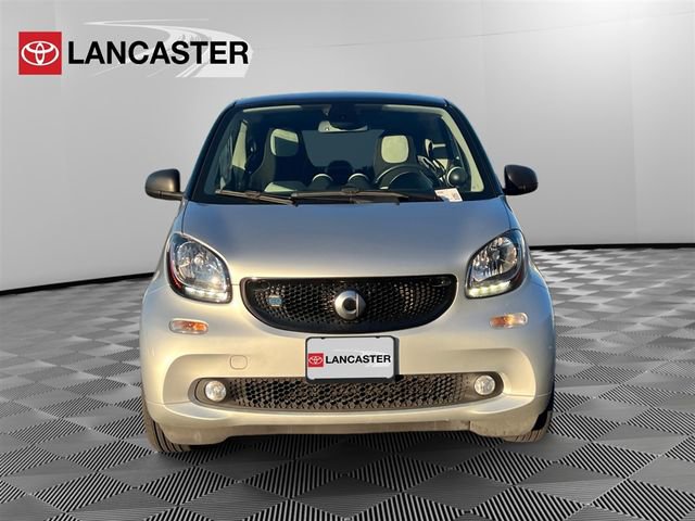 Used 2018 smart fortwo passion with VIN WMEFJ9BA8JK312639 for sale in Lancaster, CA