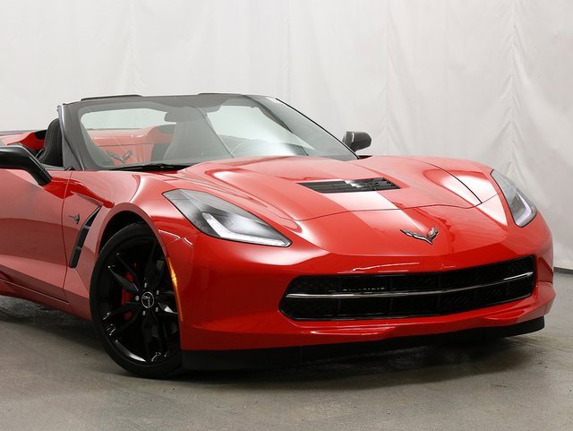 2015 Chevrolet Corvette Stingray 2LT photo 2