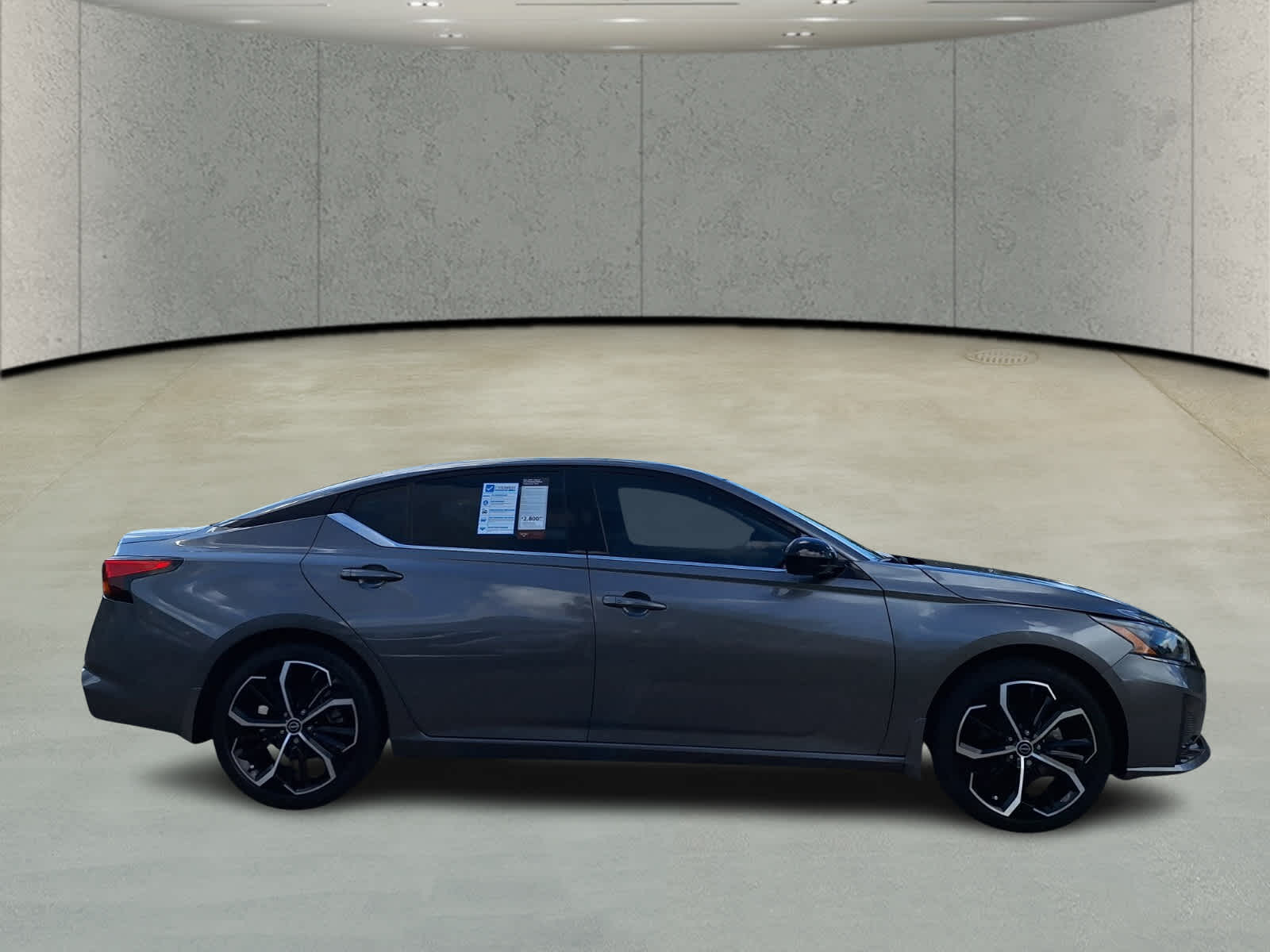 2024 Nissan Altima 2.5 SR photo 4