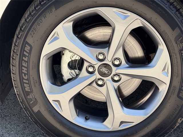 2024 Ford Escape ST-Line photo 12