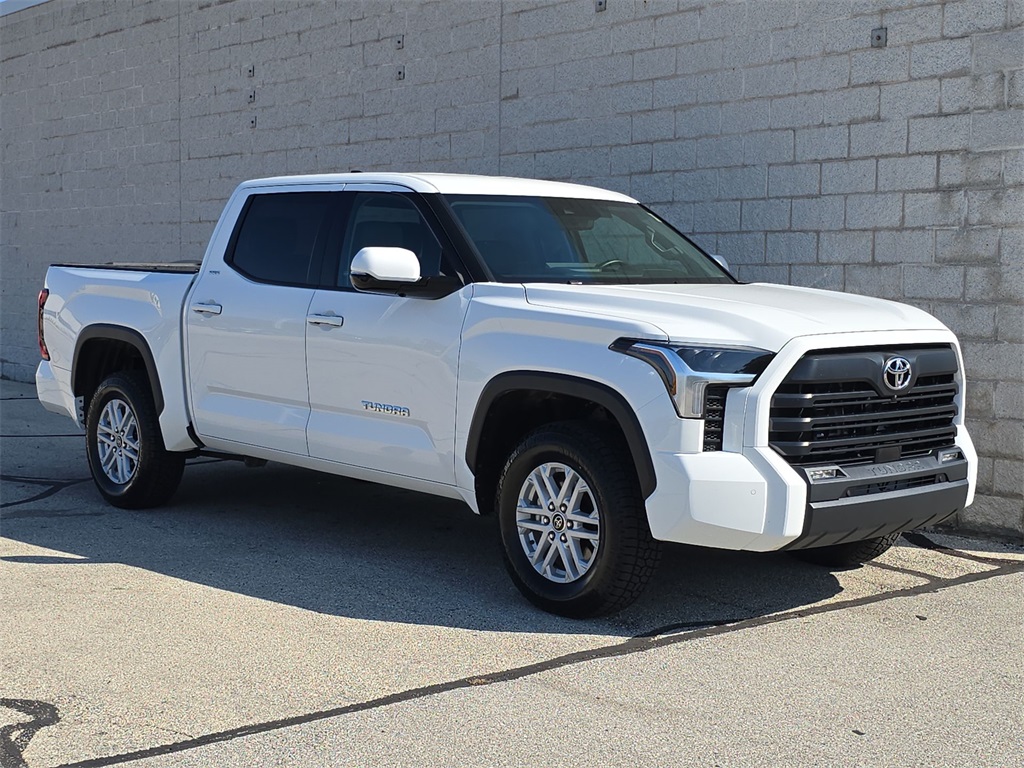 2023 Toyota Tundra SR5 photo 14