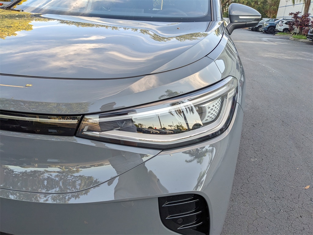 2025 Volkswagen ID.4 Pro Plus photo 10