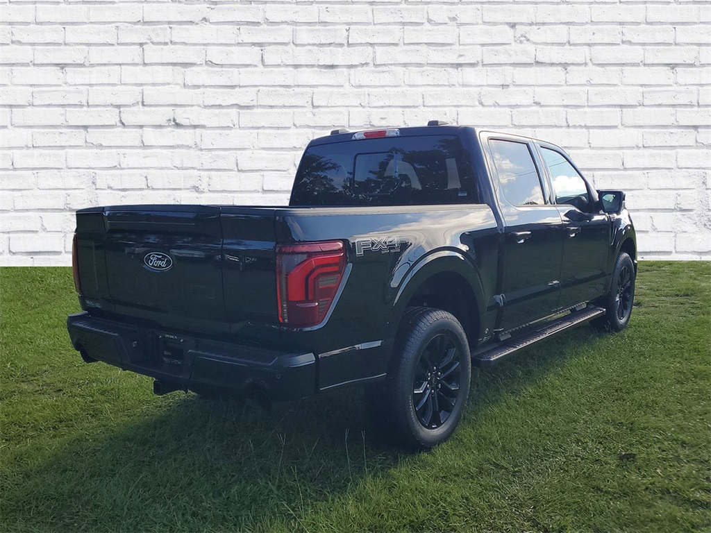 2025 Ford F-150 Lariat photo 2