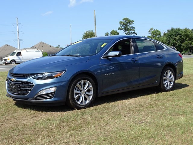 2025 Chevrolet Malibu 1LT photo 3