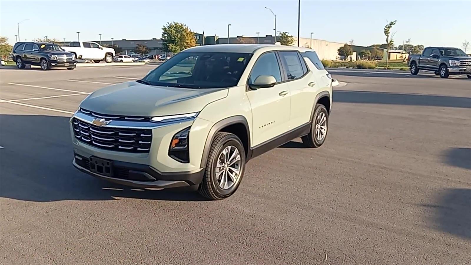 2026 Chevrolet Equinox LT photo 4