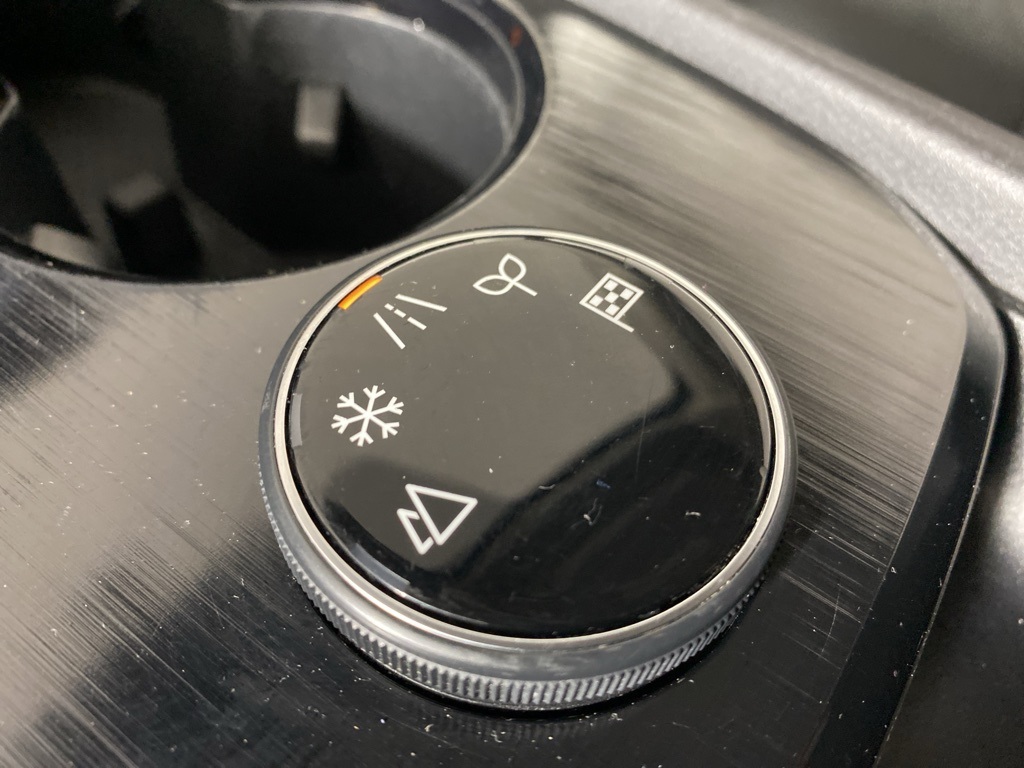 2021 Nissan Rogue SV photo 21