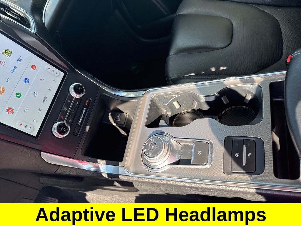 2022 Ford Edge Titanium photo 15