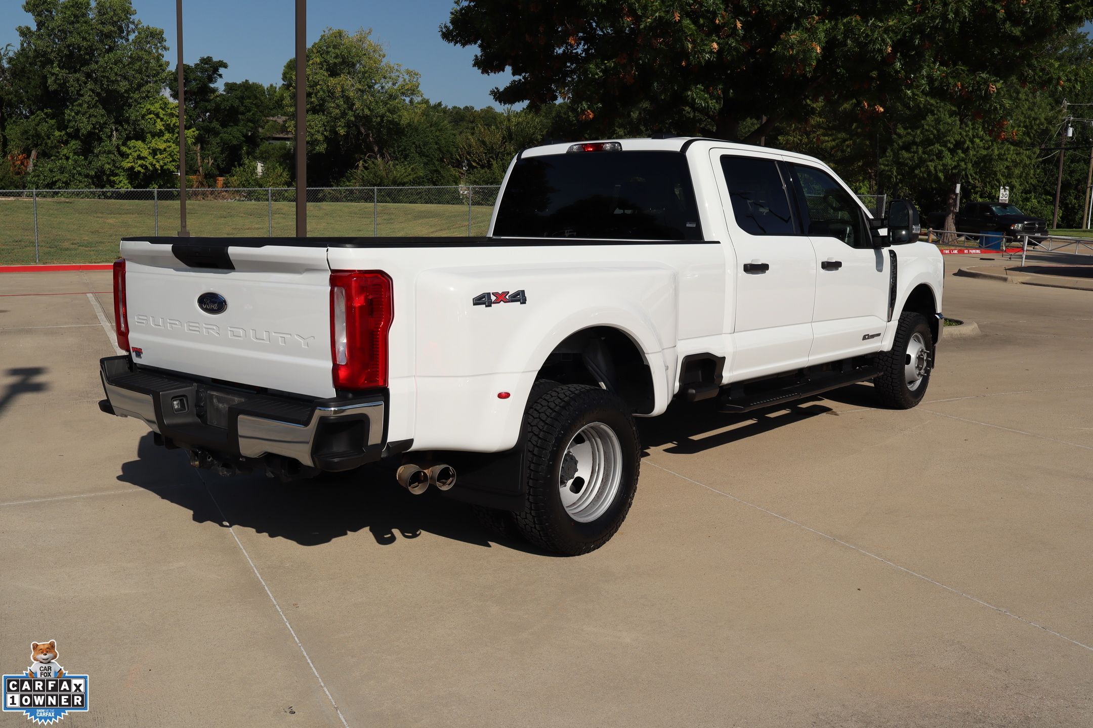 2024 Ford F-350 photo 3