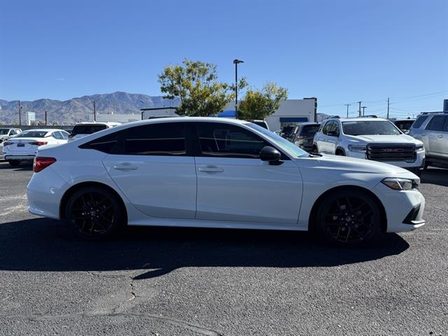 2022 Honda Civic Sport photo 3