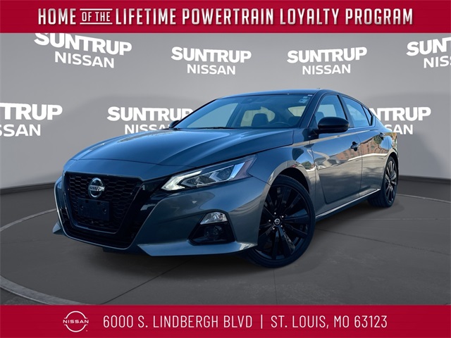 2022 Nissan Altima SR
