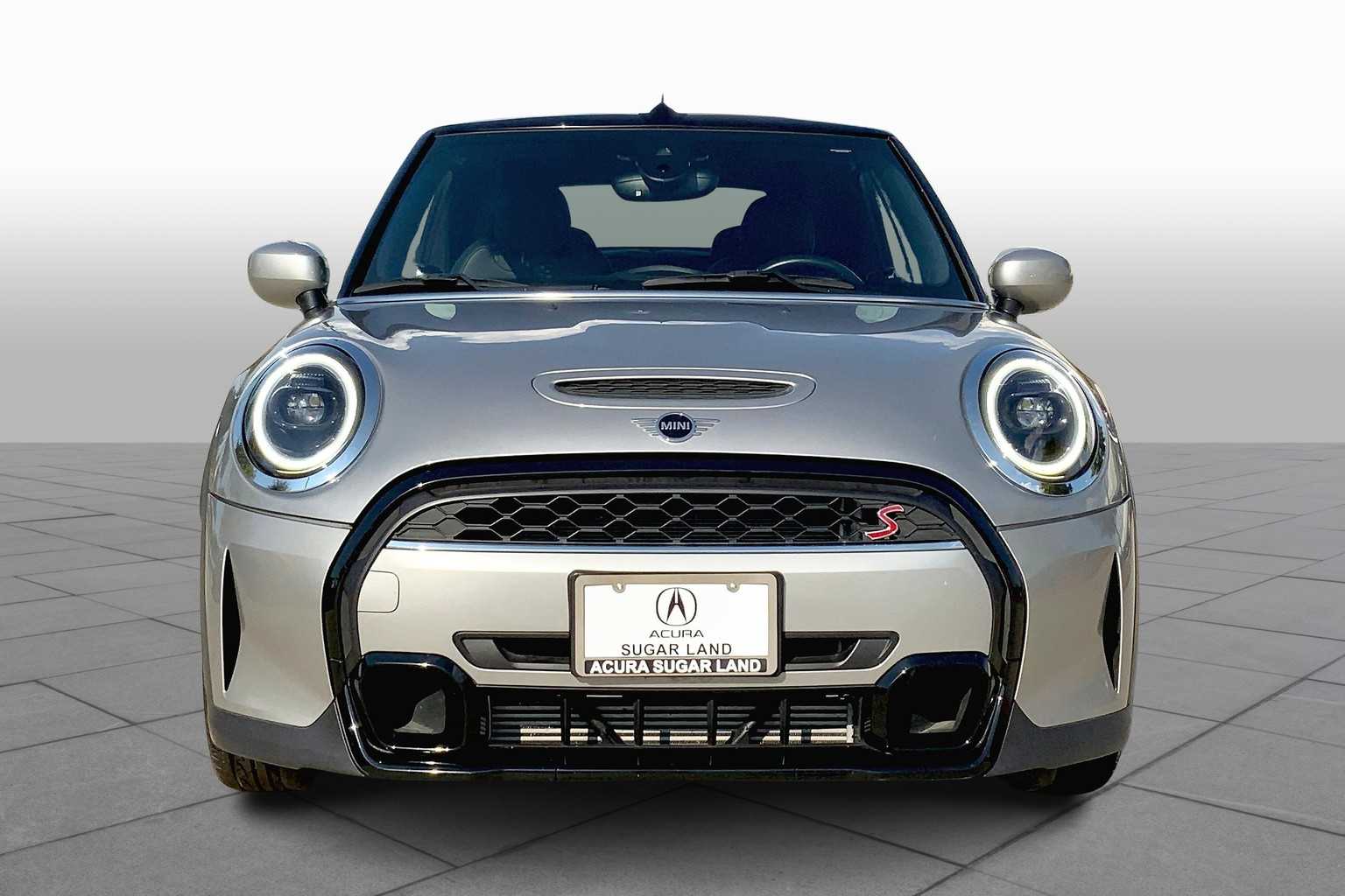2024 Mini Cooper Convertible S photo 3