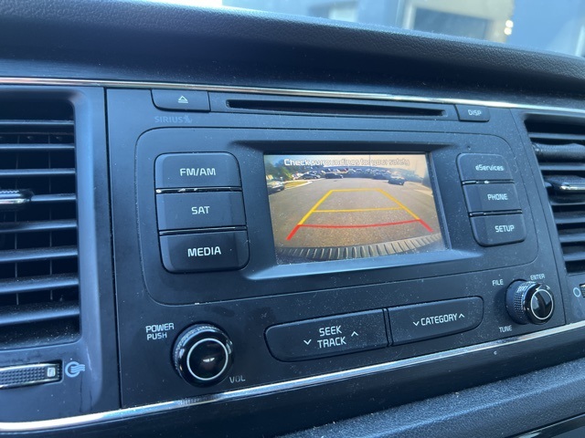 2016 Kia Sedona LX photo 23