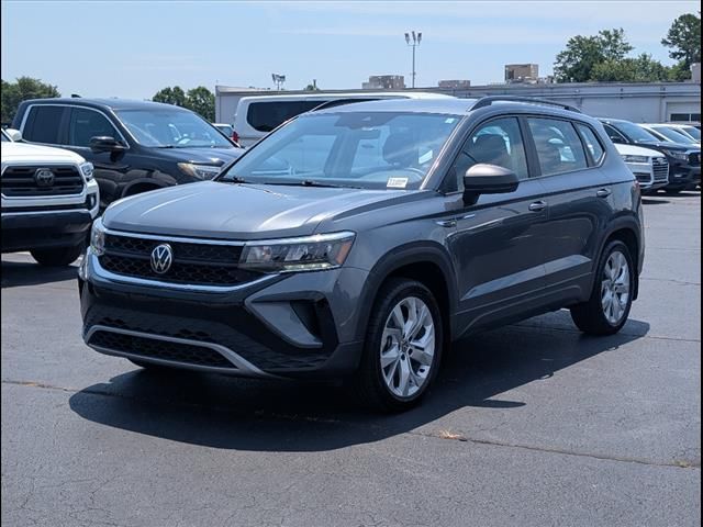2023 Volkswagen Taos S photo 2