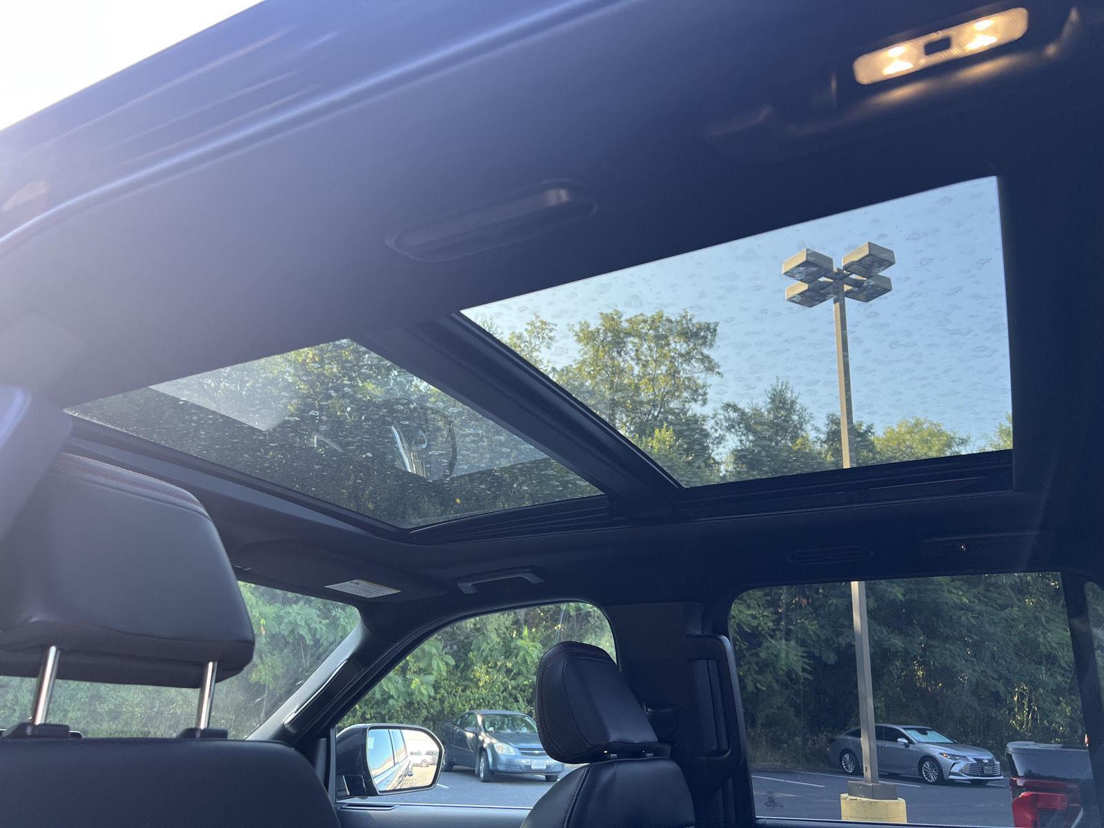 2022 Ford Expedition Limited photo 8