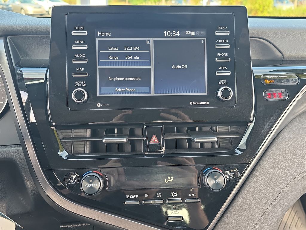2024 Toyota Camry LE photo 19