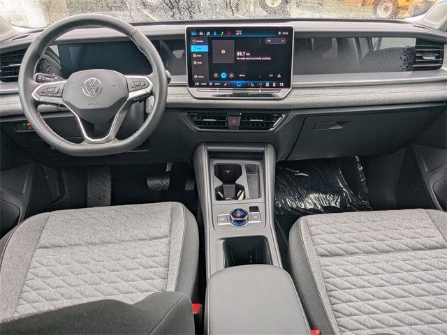 2025 Volkswagen Tiguan S photo 13