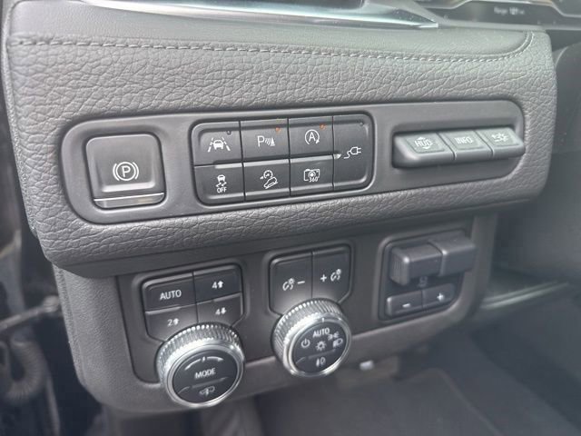 2022 Gmc Yukon Denali photo 25