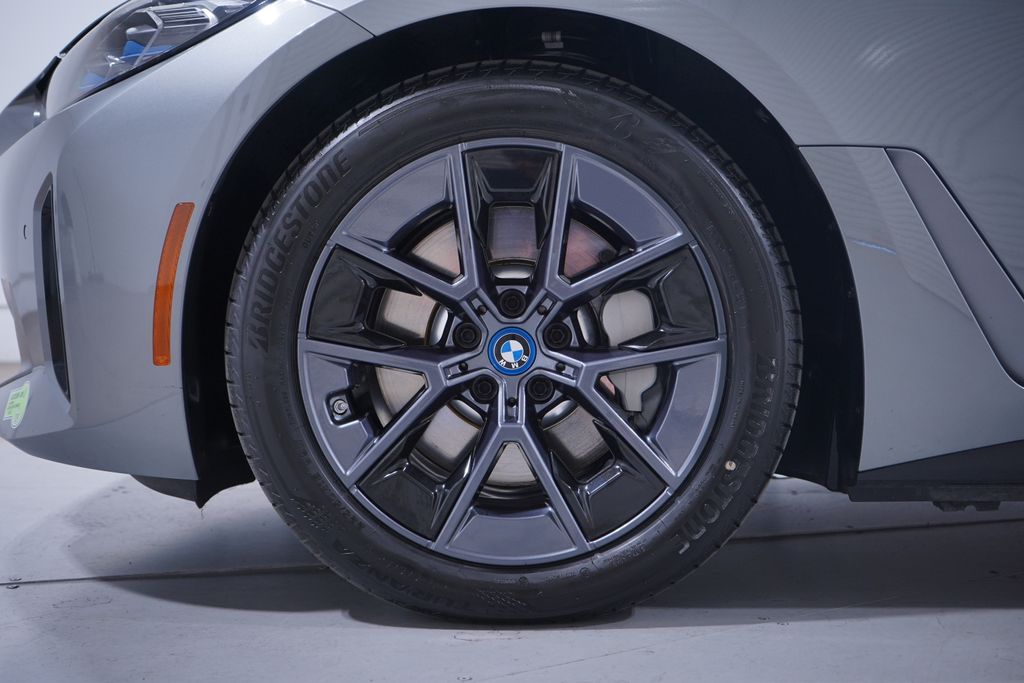 2023 Bmw i4 eDrive40 photo 2