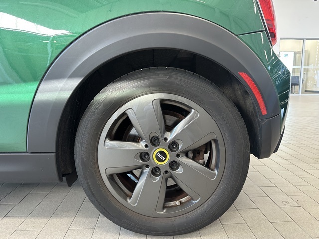 2022 Mini Cooper SE Signature photo 9