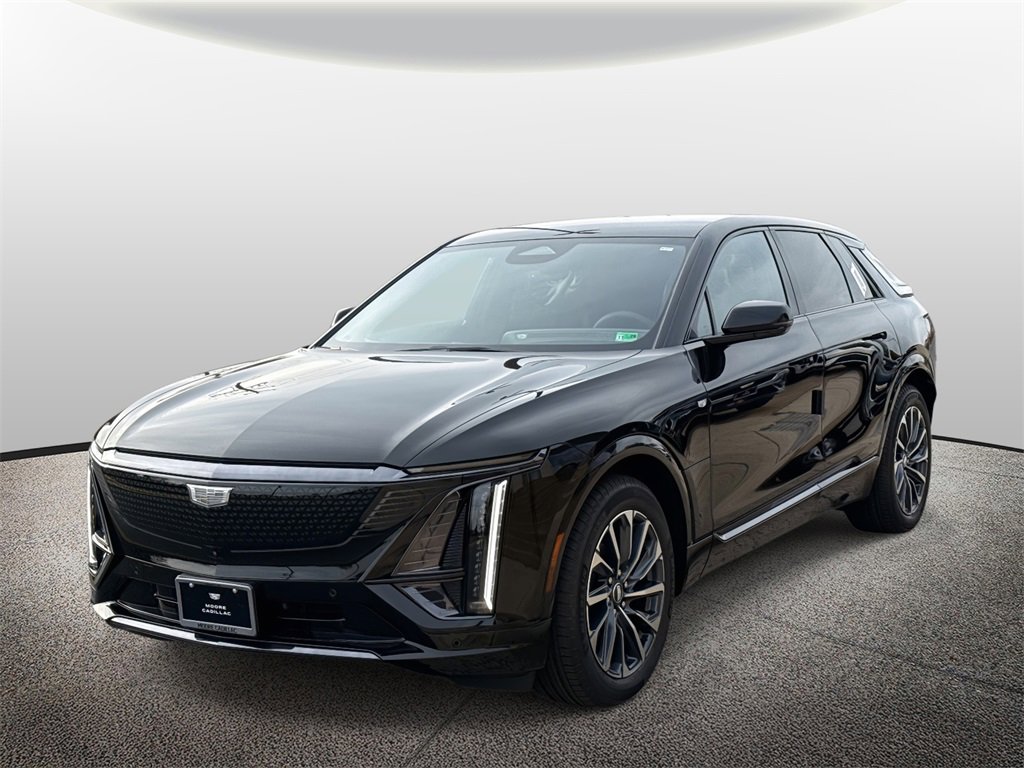 2026 Cadillac Lyriq Sport photo 4