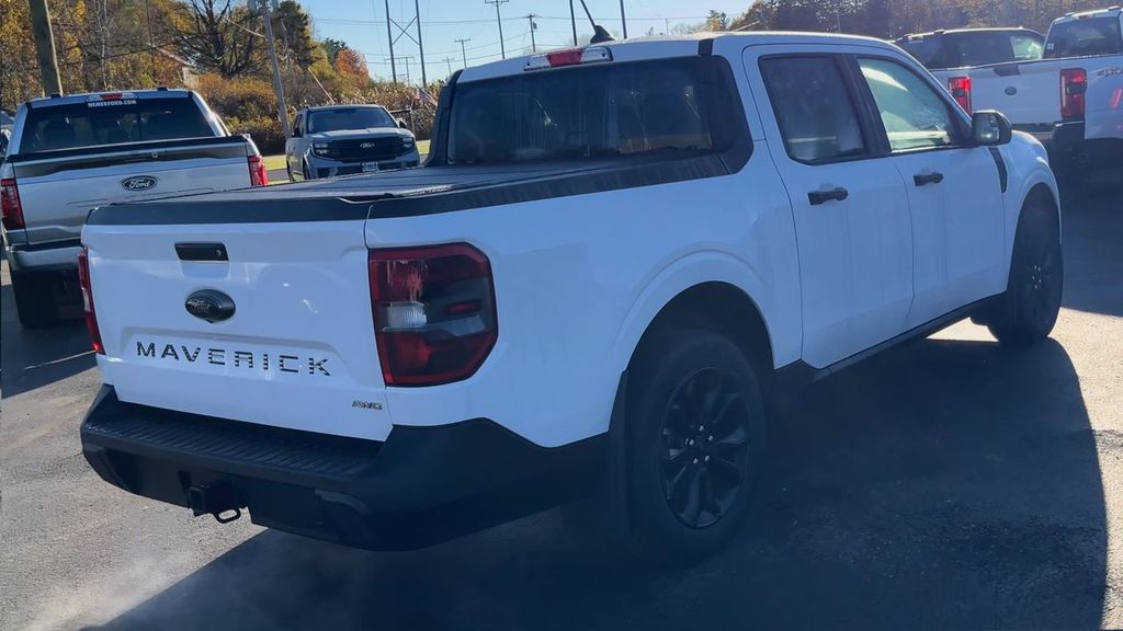 2024 Ford Maverick XLT photo 3