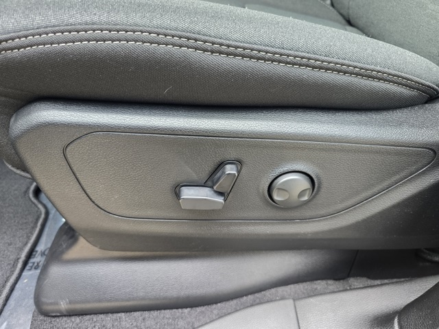 2026 Ram 1500 Big Horn photo 23