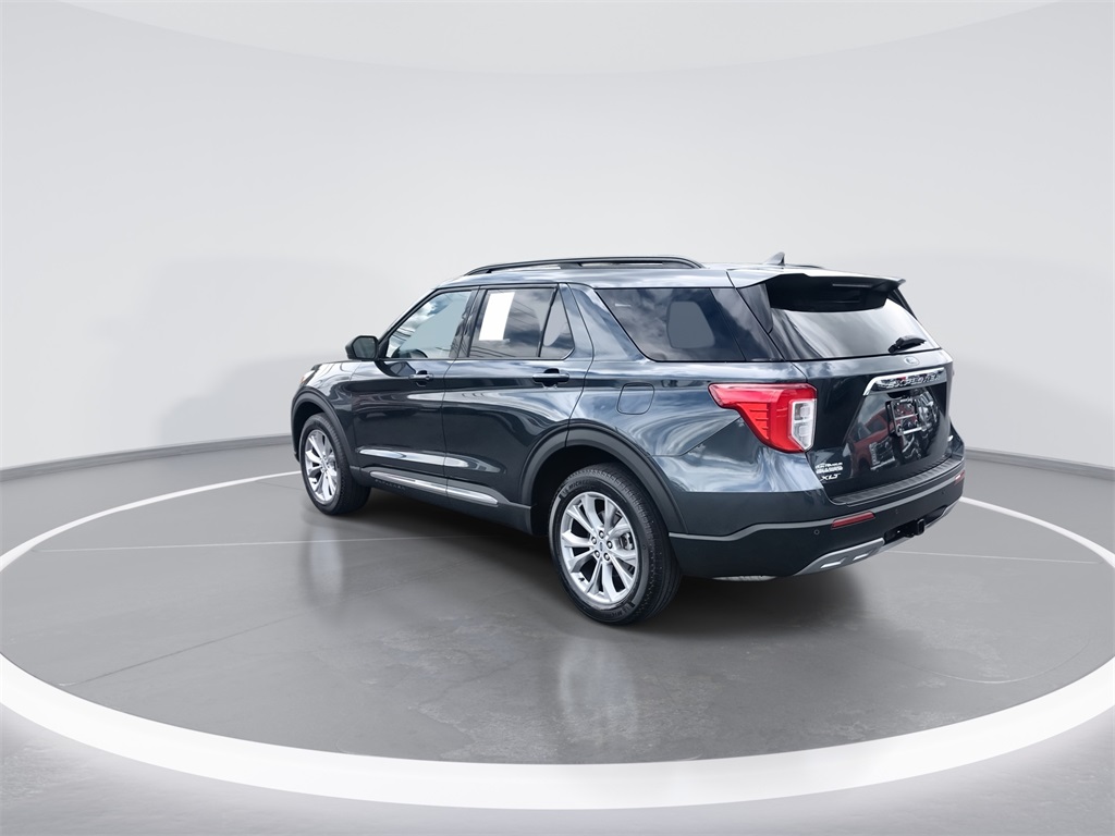 2023 Ford Explorer XLT photo 5