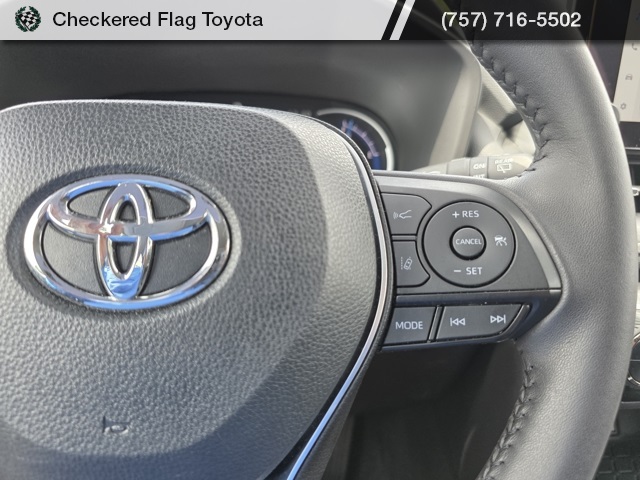 2024 Toyota RAV4 Hybrid XLE Premium photo 12