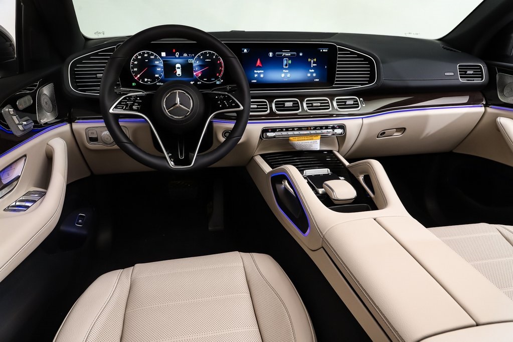 2026 Mercedes Benz GLE 450 4MATIC photo 3