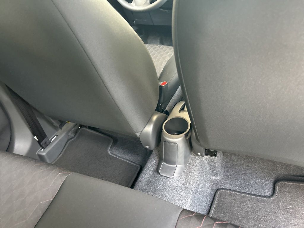 2024 Mitsubishi Mirage ES photo 24