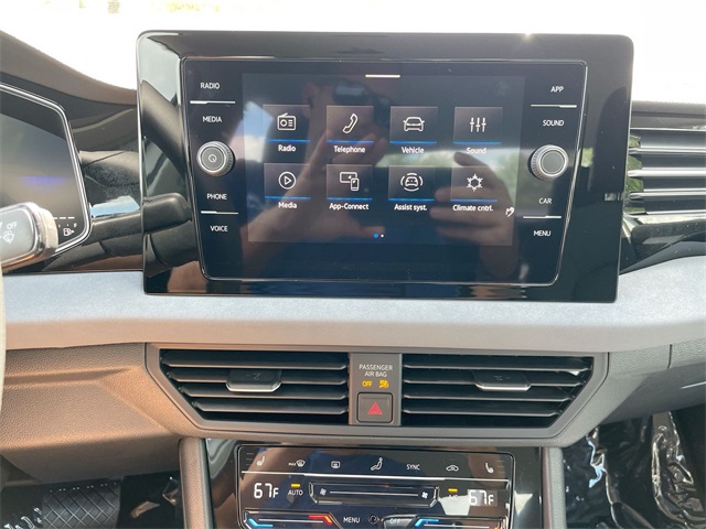 2025 Volkswagen Jetta 1.5T SE photo 38