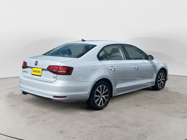 2017 Volkswagen Jetta 1.4T SE photo 4