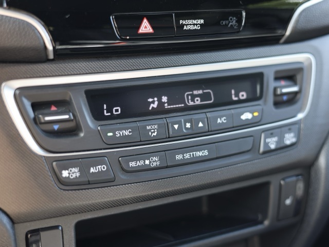 2022 Honda Passport TrailSport photo 17