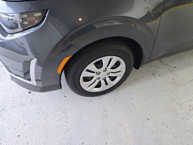 2024 Kia Soul LX photo 7