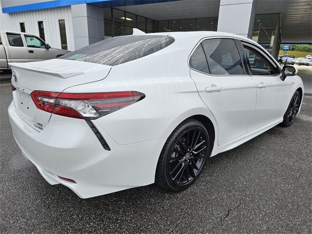 2021 Toyota Camry Hybrid XSE photo 7