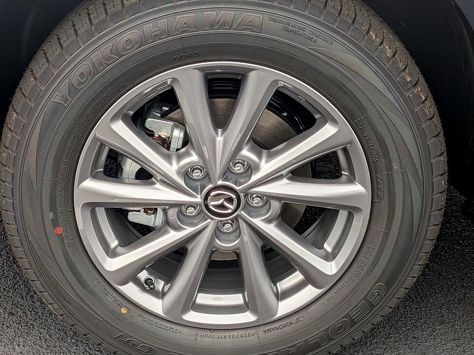 2025 Mazda CX-5 2.5 S Preferred photo 10