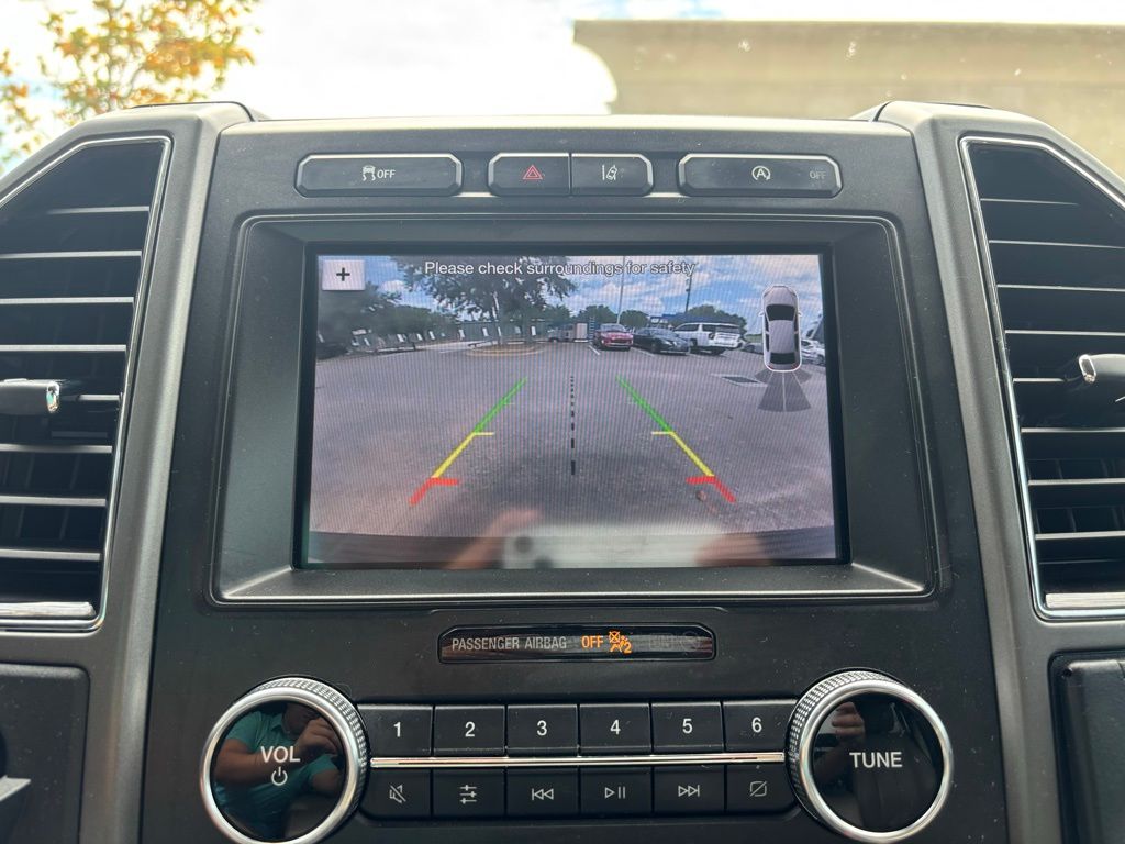2019 Ford Expedition XLT photo 14