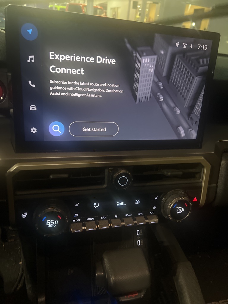 2024 Toyota Tacoma photo 4