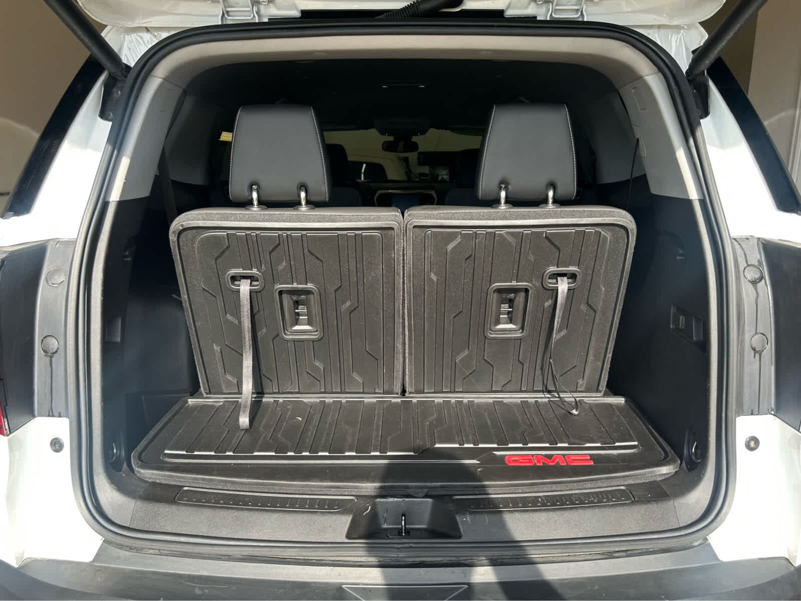 2023 Gmc Acadia SLT photo 4